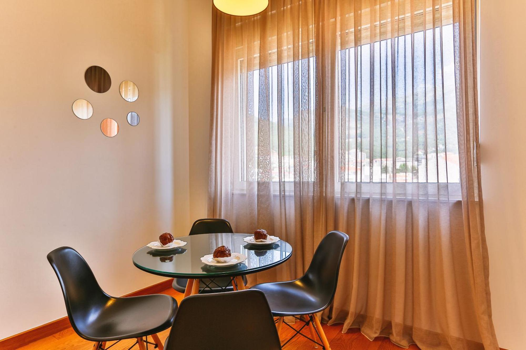 Montesun Apartments Budva Pokoj fotografie